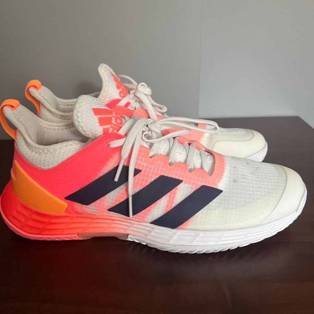 Women’s ADIDAS barricade tennis shoes